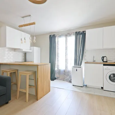 1 Bedroom - 6p - Le Marais With Netflix Apartment